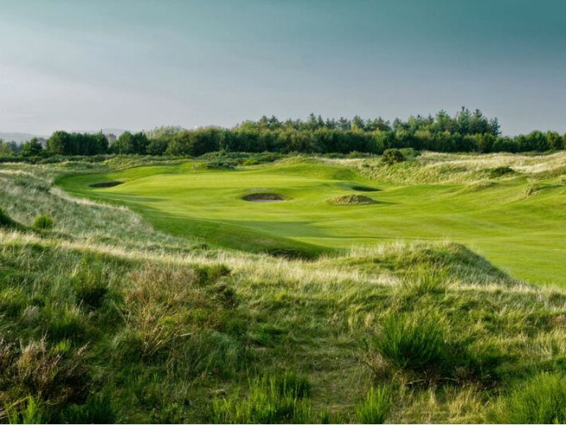 Discover the true game of golf at Dundonald Links in Ayrshire, Scotland